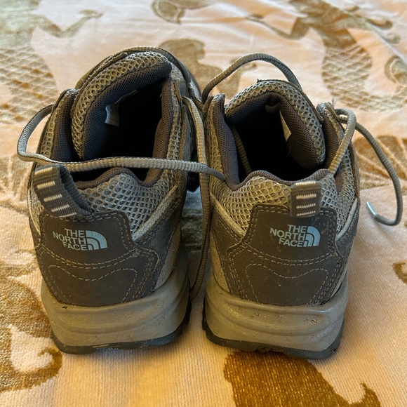 Women’s The North Face Hydra Seal Waterproof Hiking Shoe / Boot - Size 6 - Picture 5 of 6